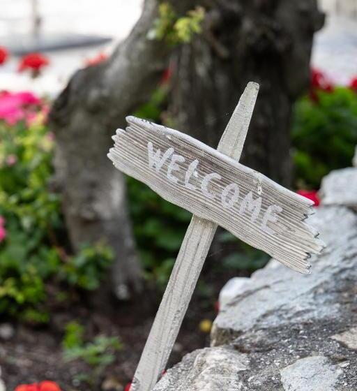 בית מלון כפרי Mountain's Secret