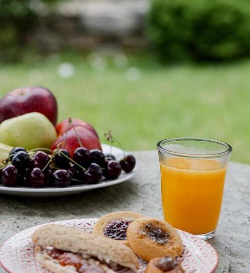 בית מלון כפרי Mountain's Secret