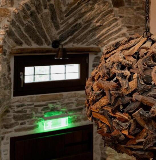 בית מלון כפרי Mountain's Secret