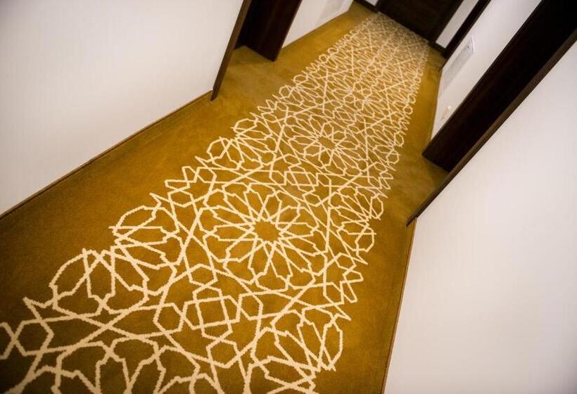 هتل Villa Andalucia Spa & Leisure