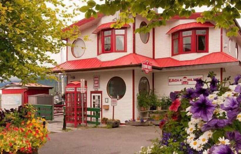 فندق Eagle Bluff Bed & Breakfast