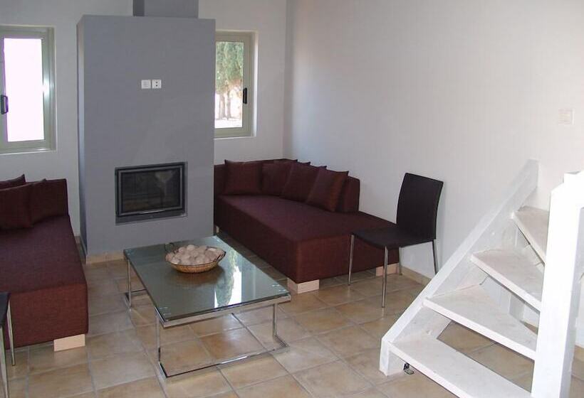 בית מלון כפרי Enalia Gi