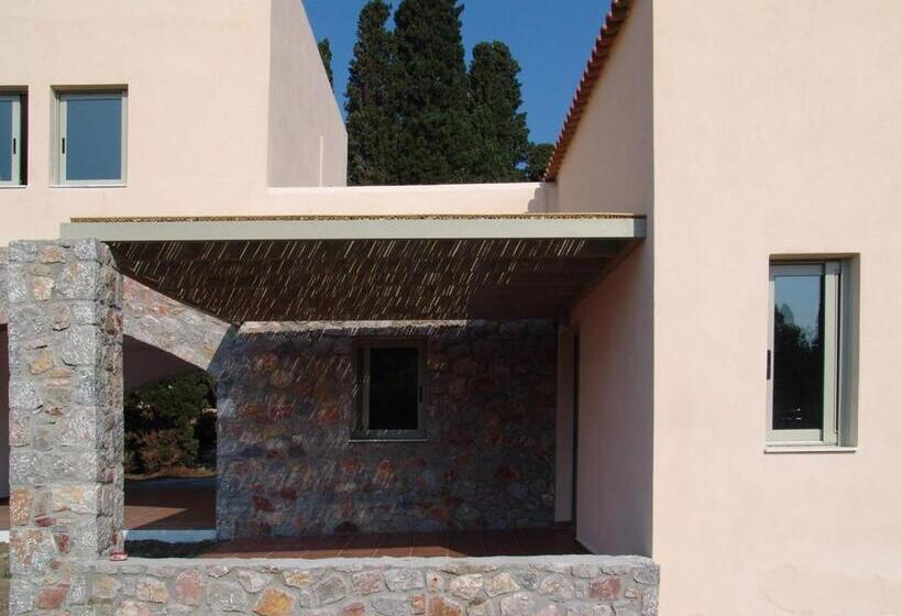 בית מלון כפרי Enalia Gi