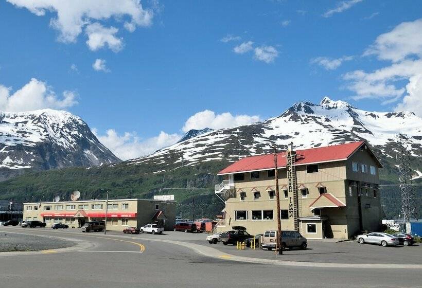 Отель Glacier View Condo Suites