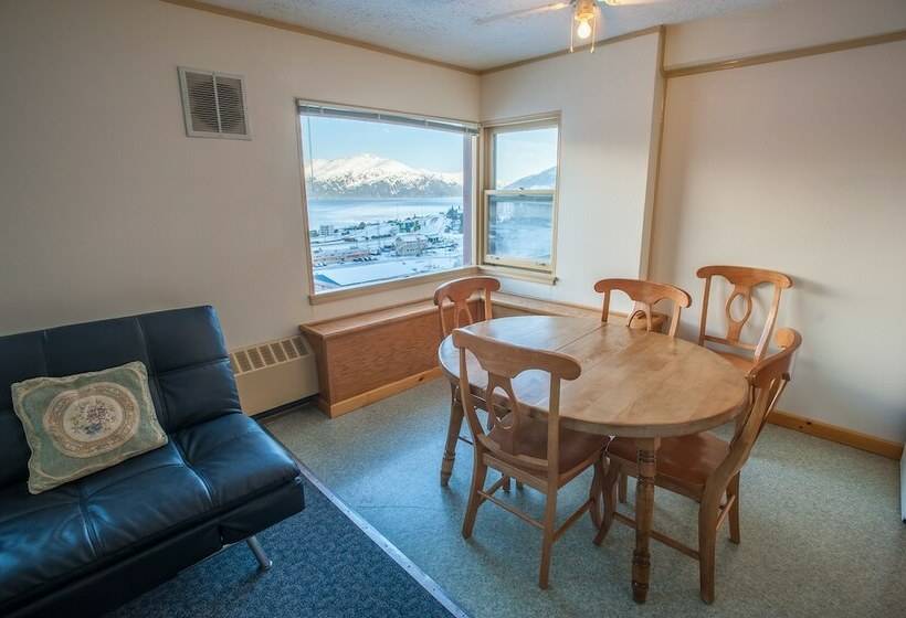 Отель Glacier View Condo Suites