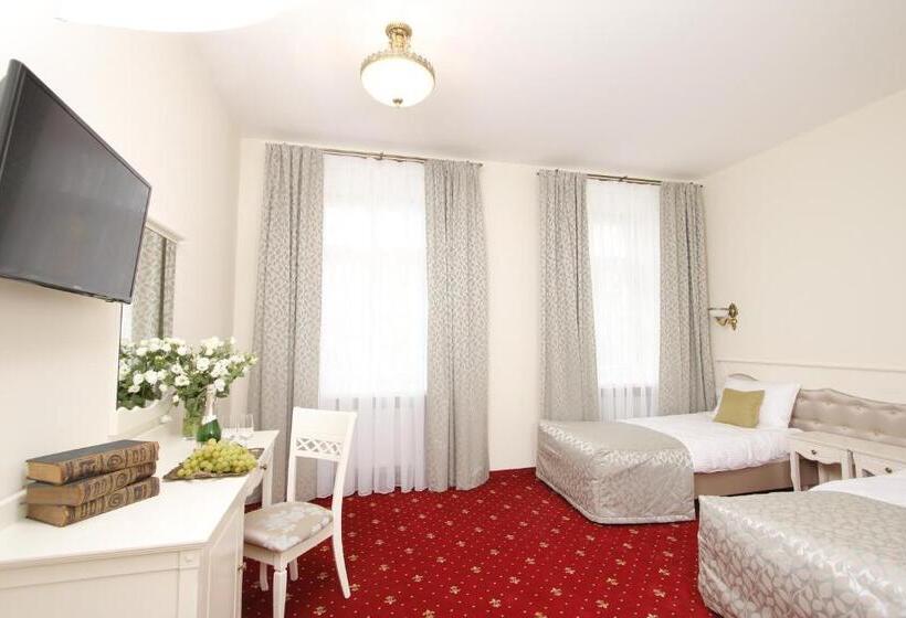 هتل Lawendowy Dworek