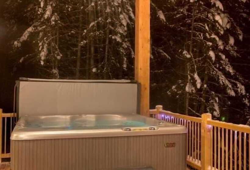 בית מלון כפרי Mount 7 Lodges