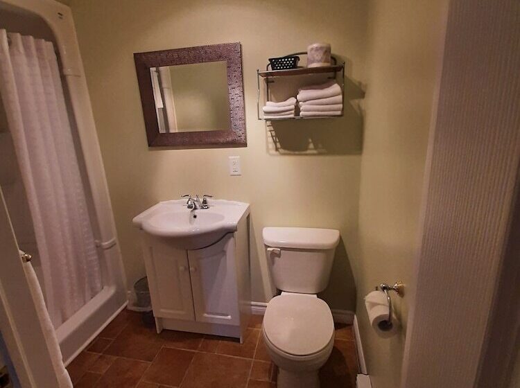 فندق Skyline Cabins