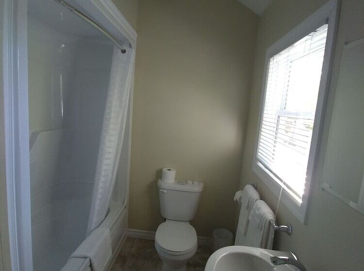 فندق Skyline Cabins