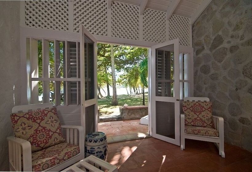هتل Sugar Reef Bequia   Adults Only