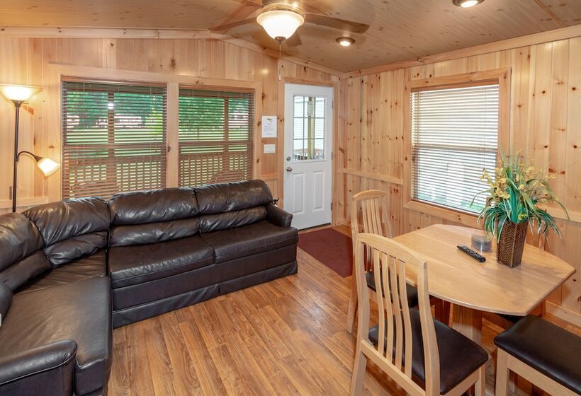 호텔 Sun Retreats Gun Lake