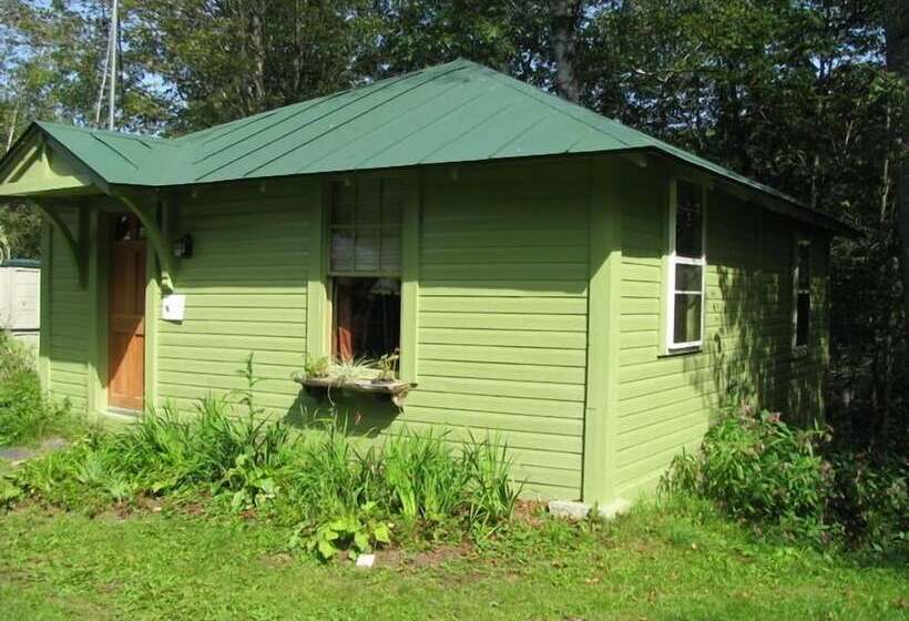 فندق The Woods Lodge