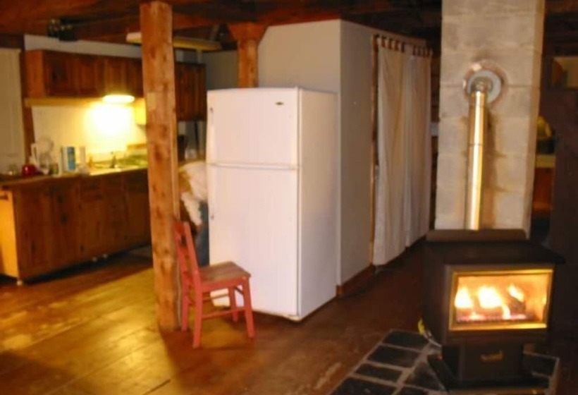 فندق The Woods Lodge