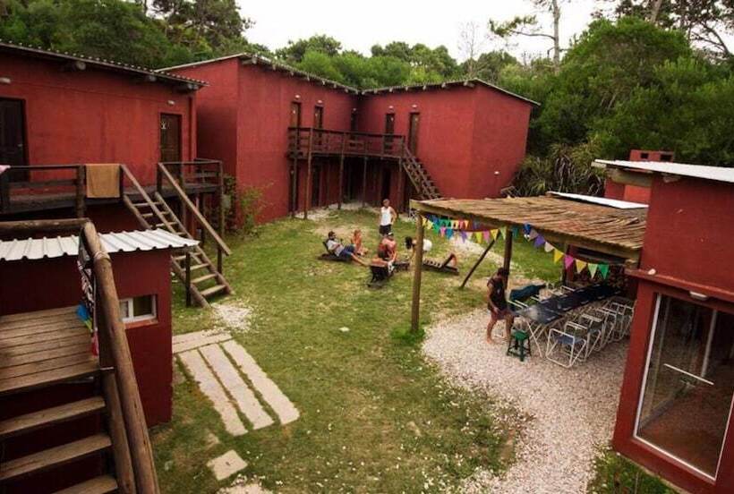 בית מלון כפרי Viajero La Pedrera Hostel