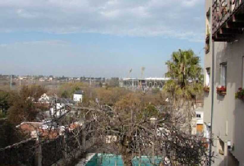 هتل Naike Casa De Huespedes