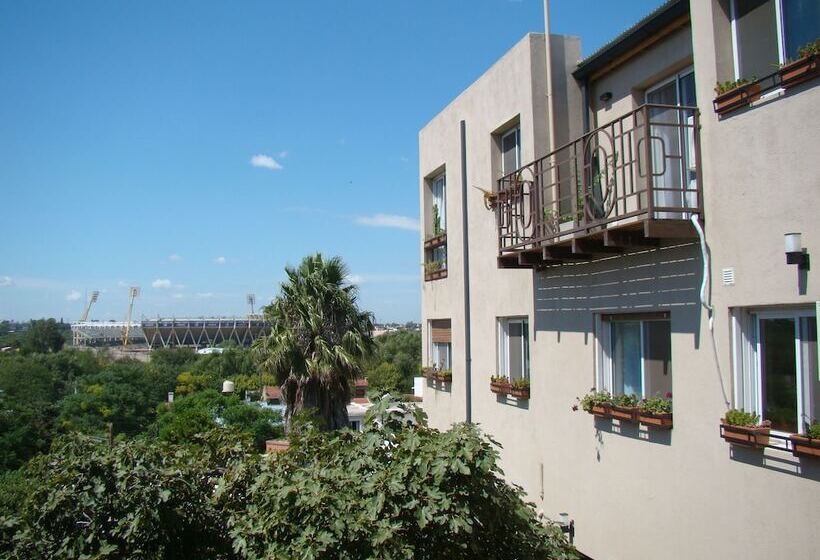 هتل Naike Casa De Huespedes