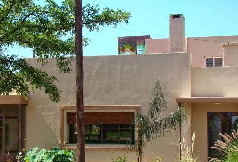 هتل Naike Casa De Huespedes