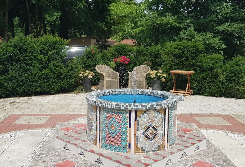 호텔 Villa Am Stechlin