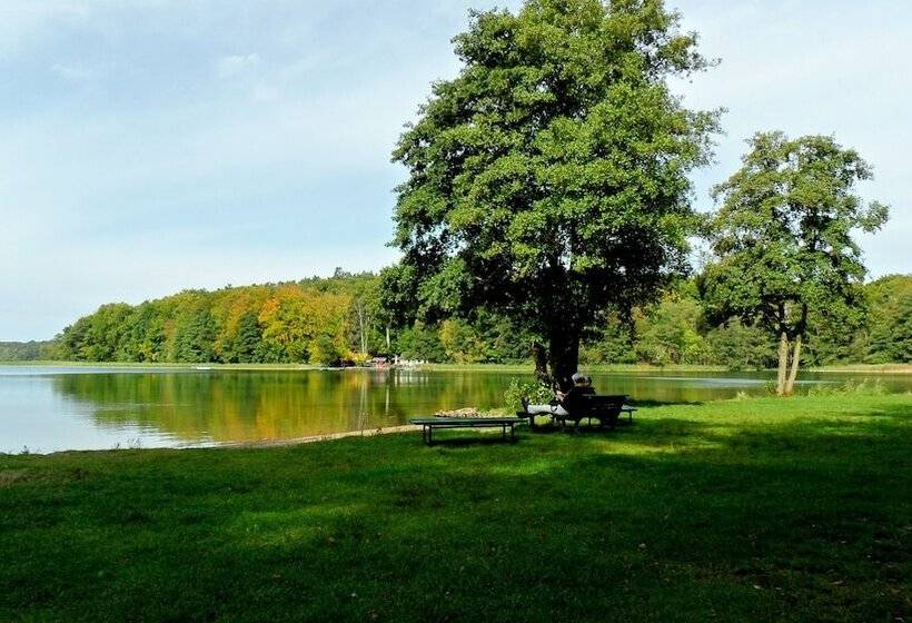 호텔 Villa Am Stechlin