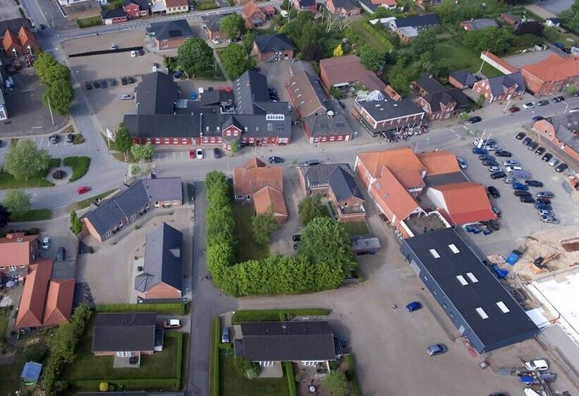 בית מלון כפרי Agerskov Kro &