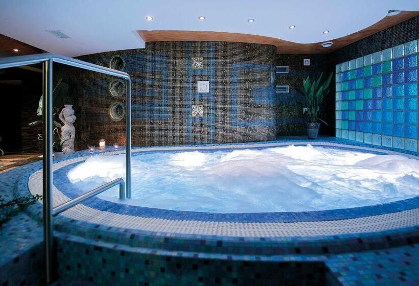 בית מלון כפרי Atena Wedding, Business & Spa