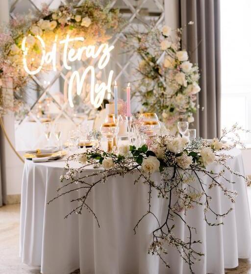 בית מלון כפרי Atena Wedding, Business & Spa