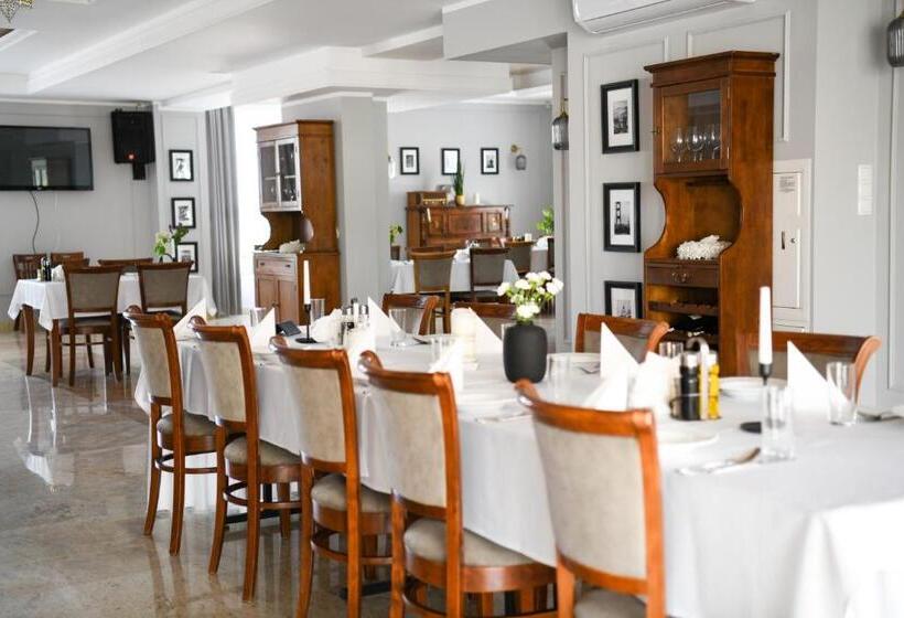 בית מלון כפרי Atena Wedding, Business & Spa