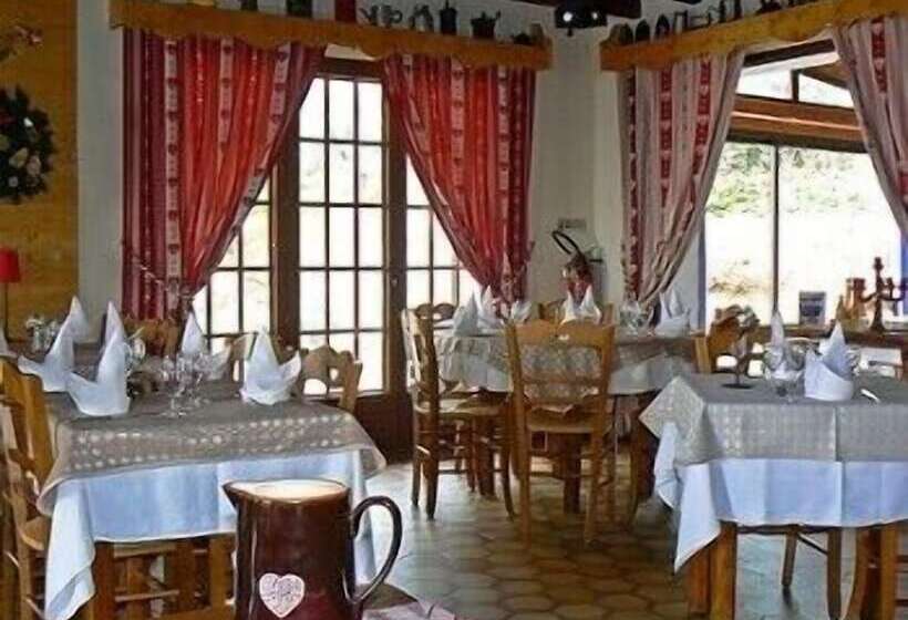 فندق Auberge Au Pas De L Alpette