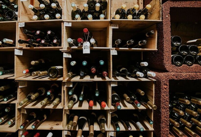 Отель Auberge Du Coude