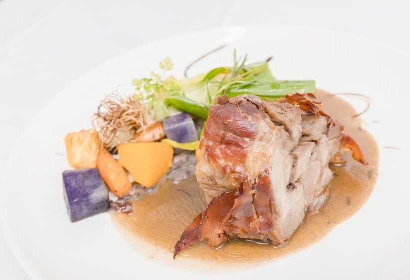 Отель Auberge Du Coude