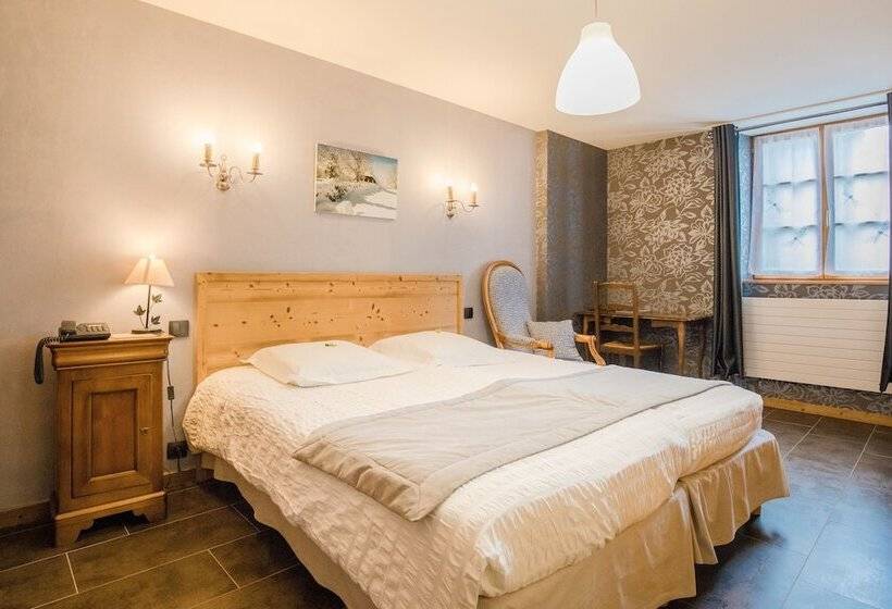 Отель Auberge Du Coude