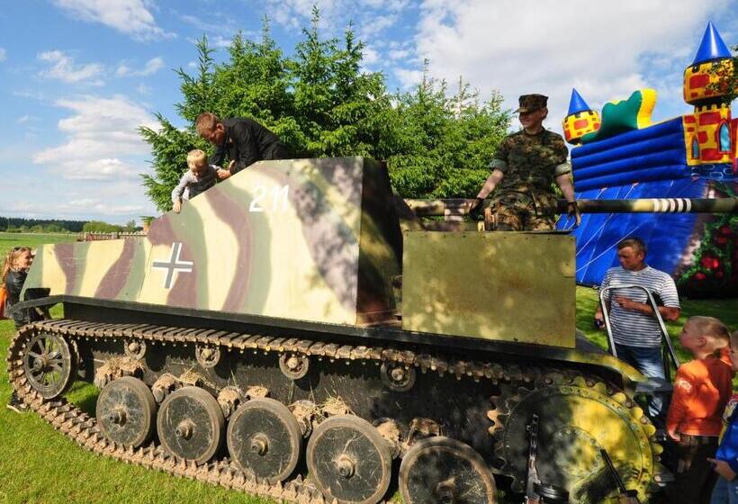 Отель Chabrowy Dworek