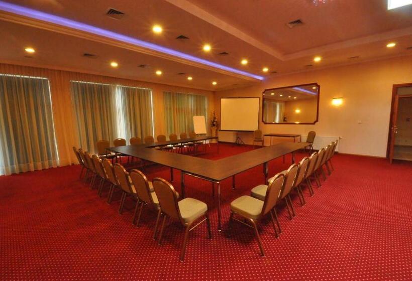 Отель Chabrowy Dworek