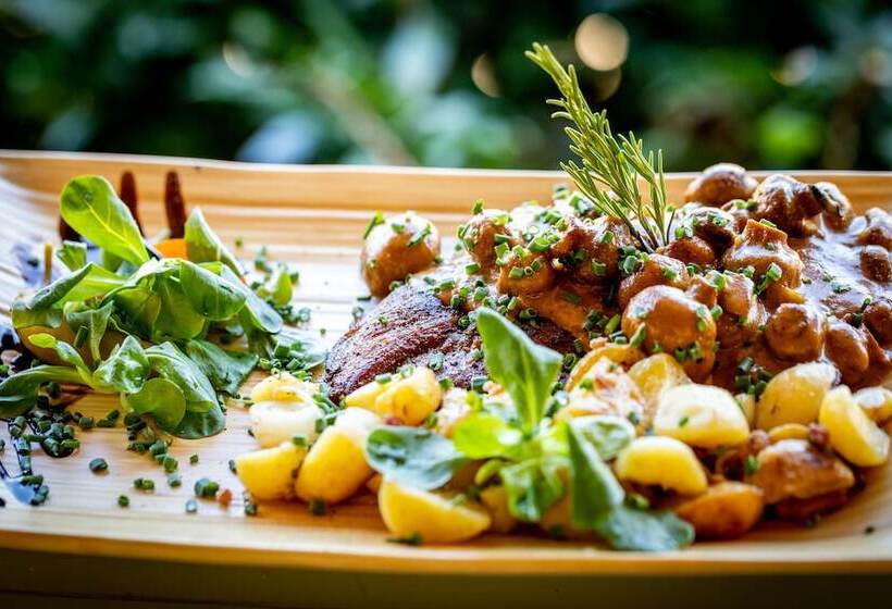 ホテル Forsthaus Thiemsburg Im Nationalpark Hainich