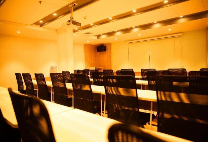 Hanting Hotel Changzhi Town God Temple