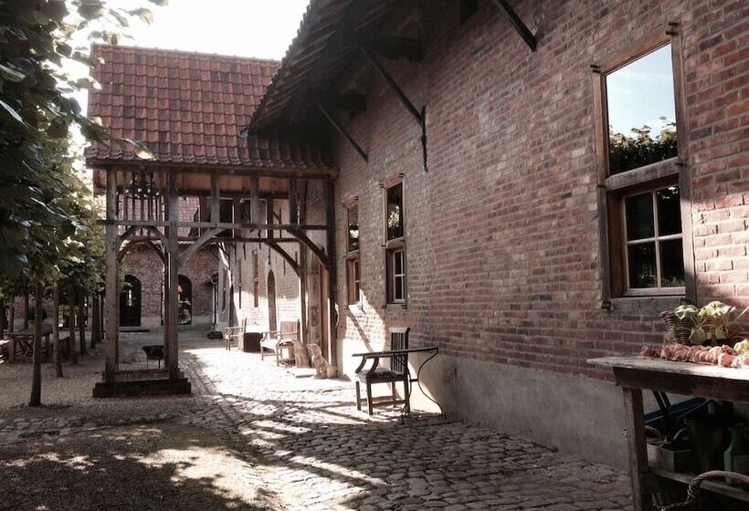 فندق Kasteelhoeve De Kerckhem