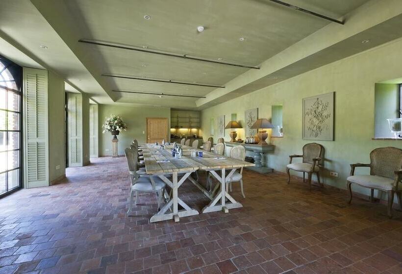 فندق Kasteelhoeve De Kerckhem