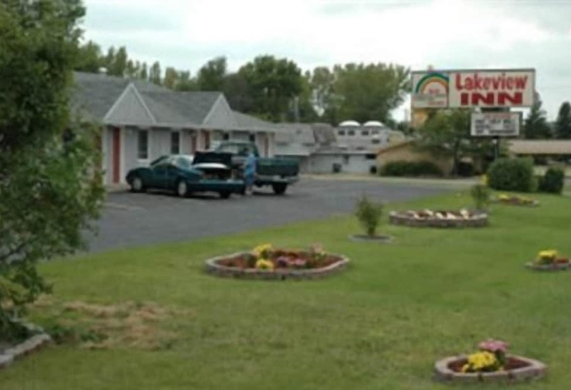 فندق Lakeview Inn