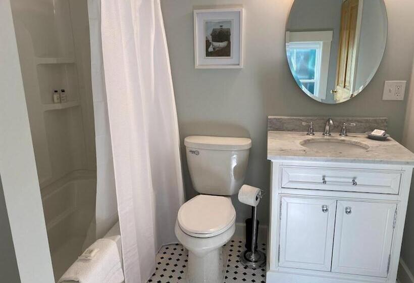 فندق Oakland House Seaside Inn & Cottages