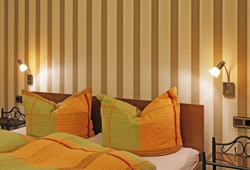 Отель Pension Tannenhof