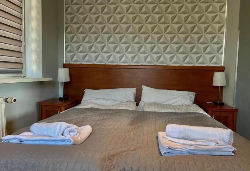 בית מלון כפרי Polaris Krynica Morska