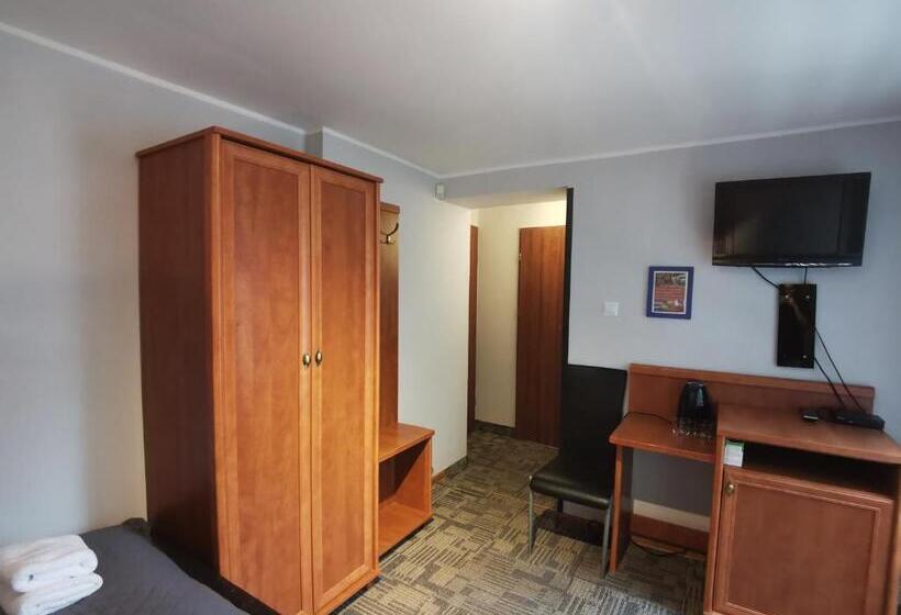 בית מלון כפרי Polaris Krynica Morska