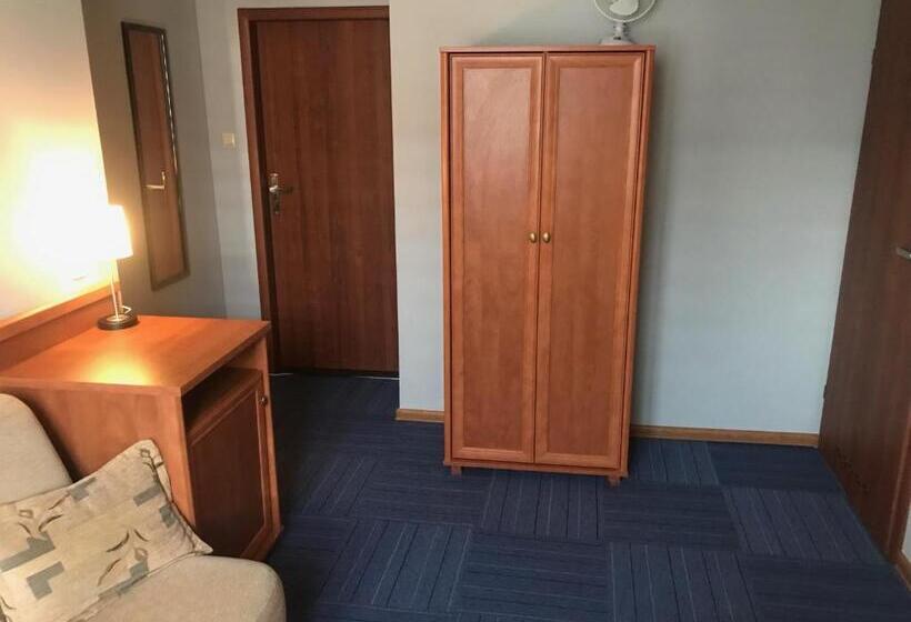 בית מלון כפרי Polaris Krynica Morska