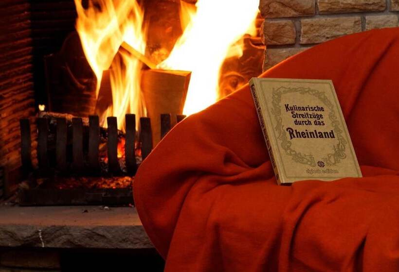 ホテル & Restaurant Krone