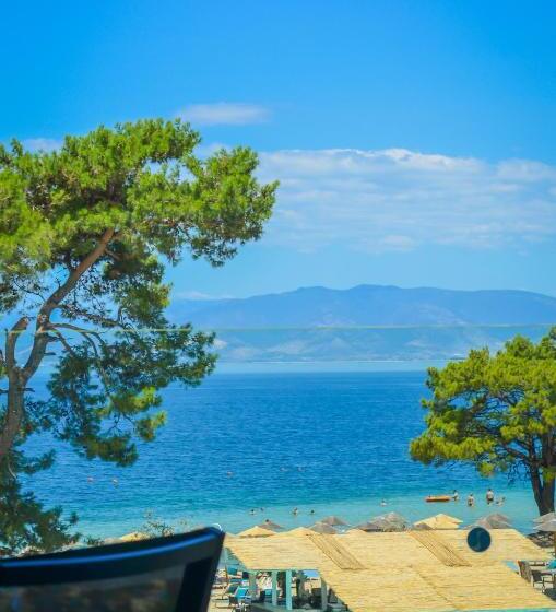 استراحتگاه Thassos Imperial