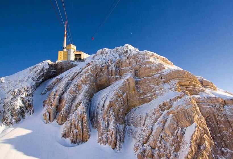 ホテル Säntis Das