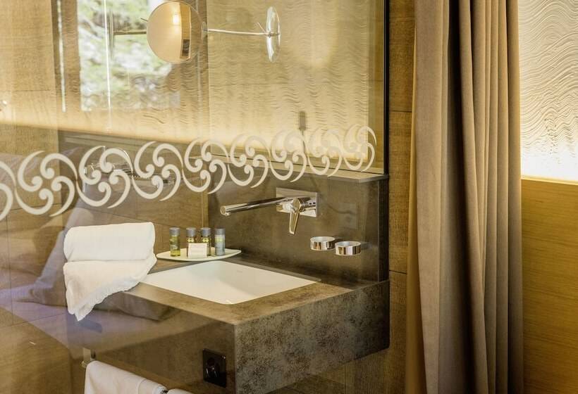 ホテル Säntis Das