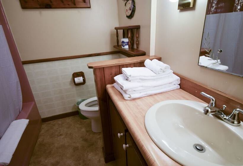 فندق Stowe Cabins In The Woods