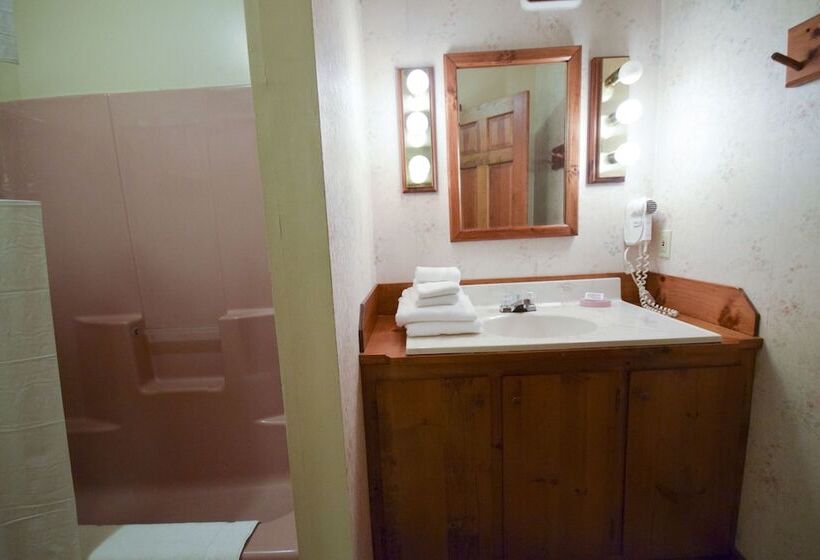 فندق Stowe Cabins In The Woods