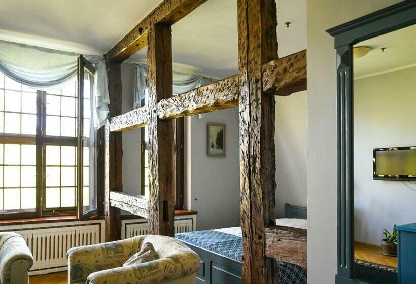 Отель Zamek W Krokowej